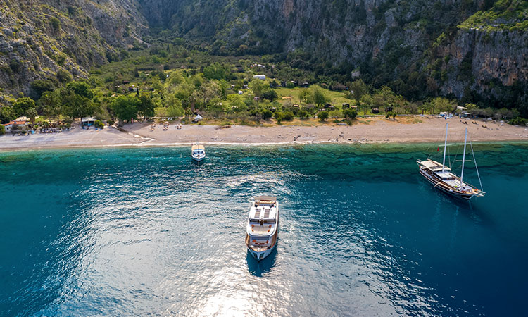 Marmaris trawler yacht charter