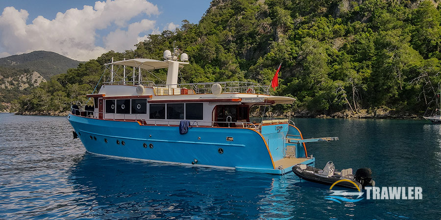 Ruzanna Trawler Yacht Charter