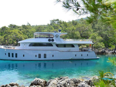 Simay F Trawler Yacht Charter