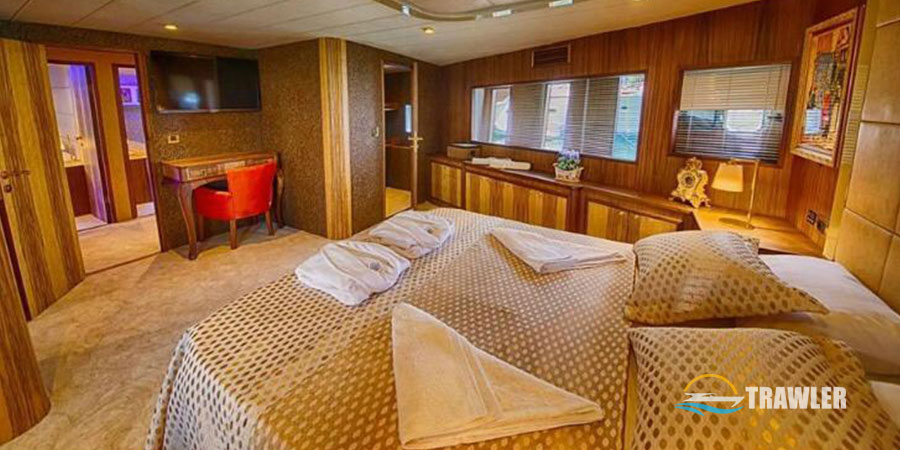 Simay F Trawler Yacht Charter